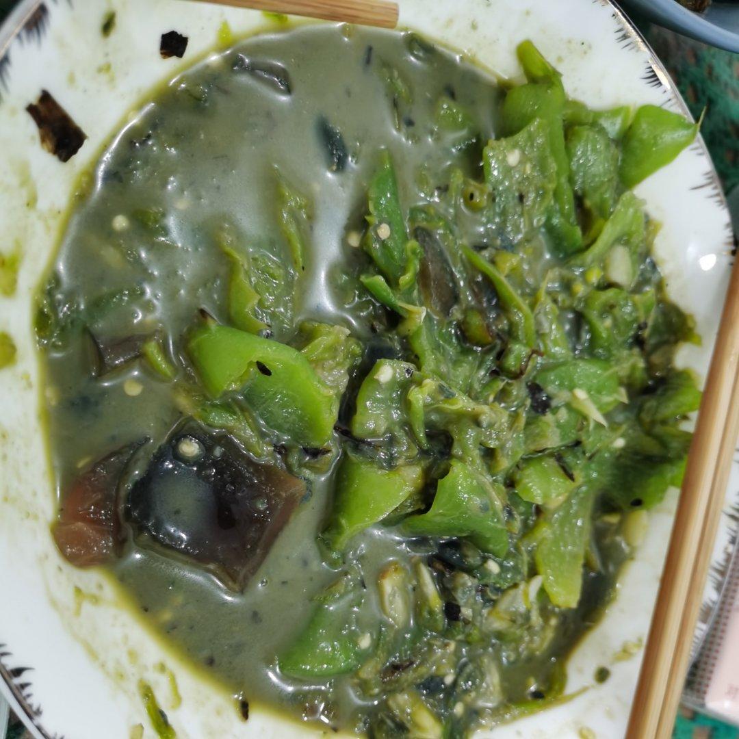 湘菜-擂辣椒皮蛋