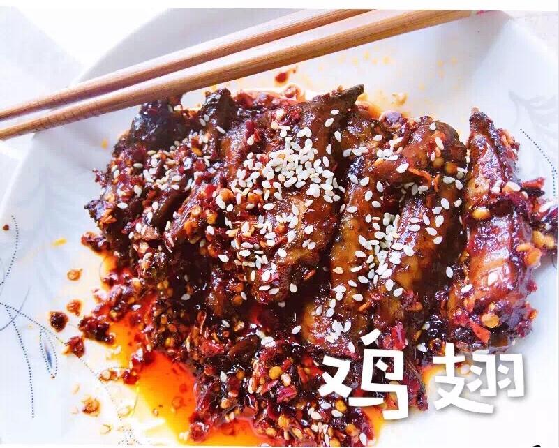秘制麻辣鸡爪/鸡翅