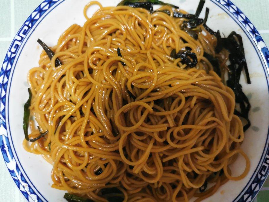 满屋飘香的葱油拌面黄磊方