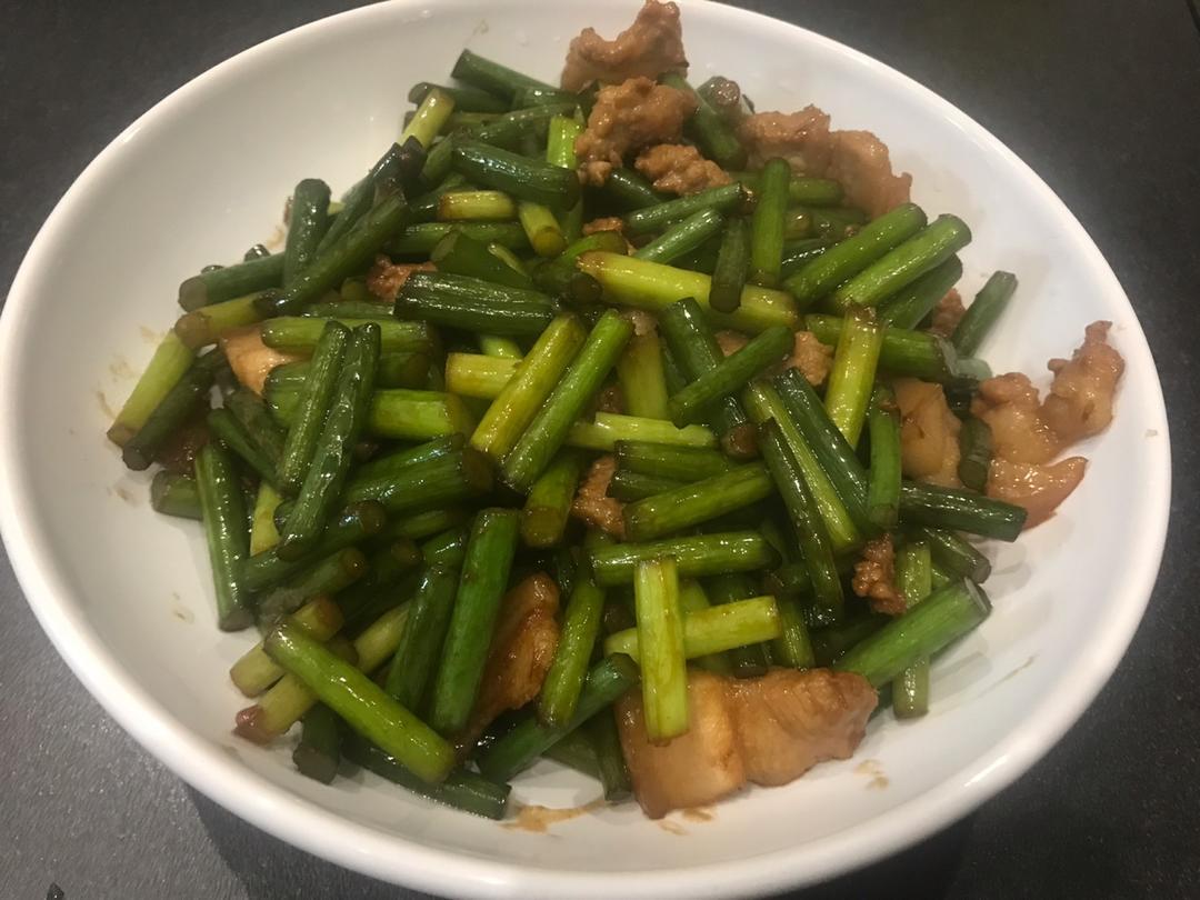 妈妈牌蒜薹炒肉