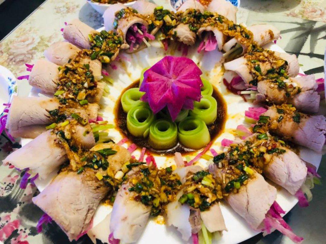 蒜泥白肉卷