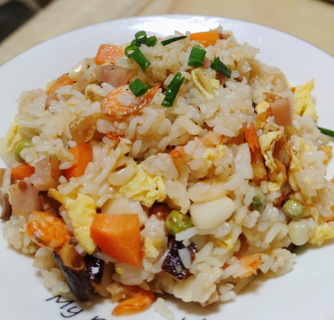 虾干什锦炒饭