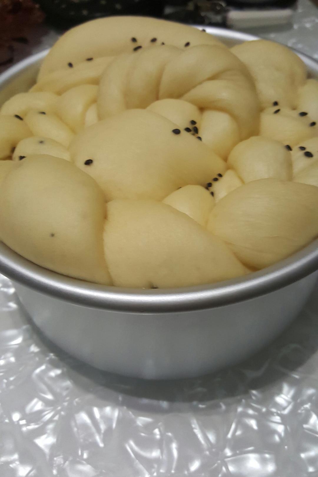 入门级不用揉出膜的手撕紫薯面包无黄油版