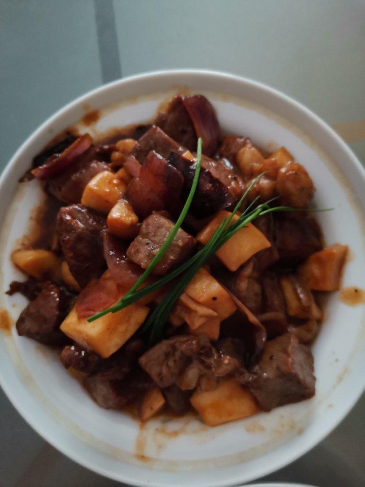 黑胡椒杏鲍菇牛肉粒