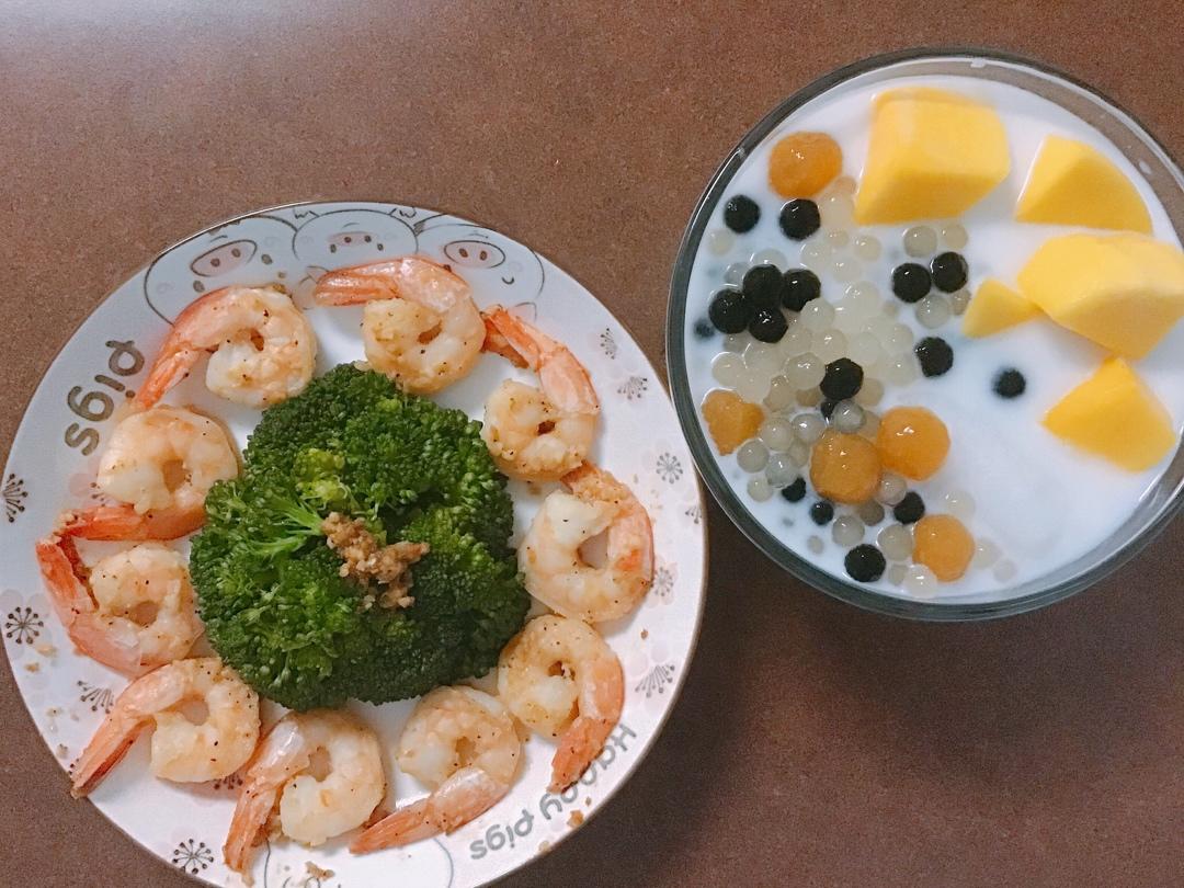 蒜香黄油虾『蒜香虾仁』炒虾仁  生酮