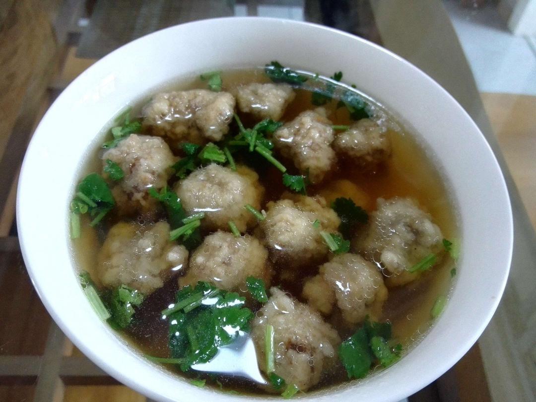 炸牛肉丸子
