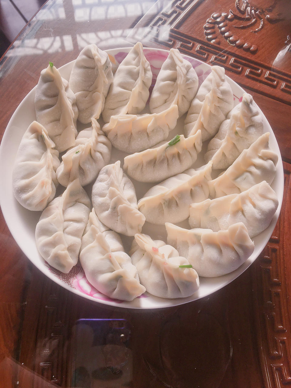 韭菜猪肉饺子(最简单最好吃又最多汁的饺子)