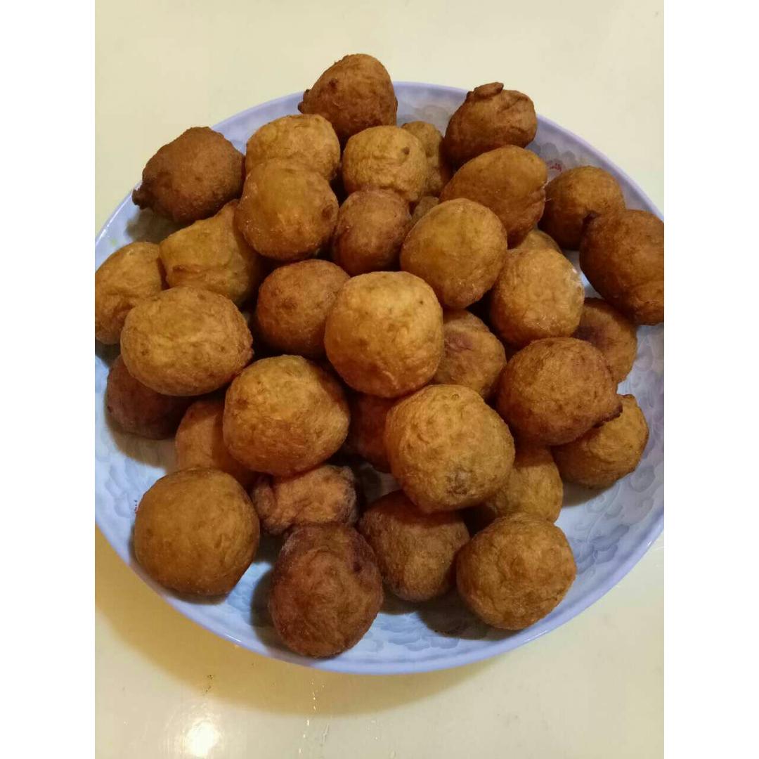 妈妈教炸的红薯丸子