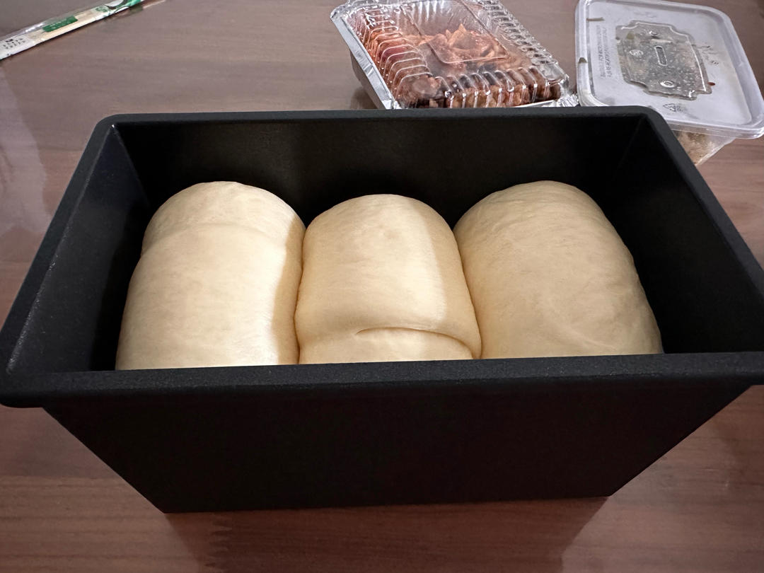 奶香纯粹的重料淡奶油吐司