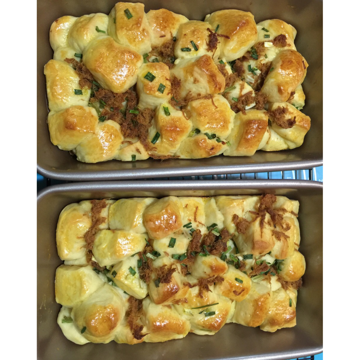 香葱肉松手撕面包