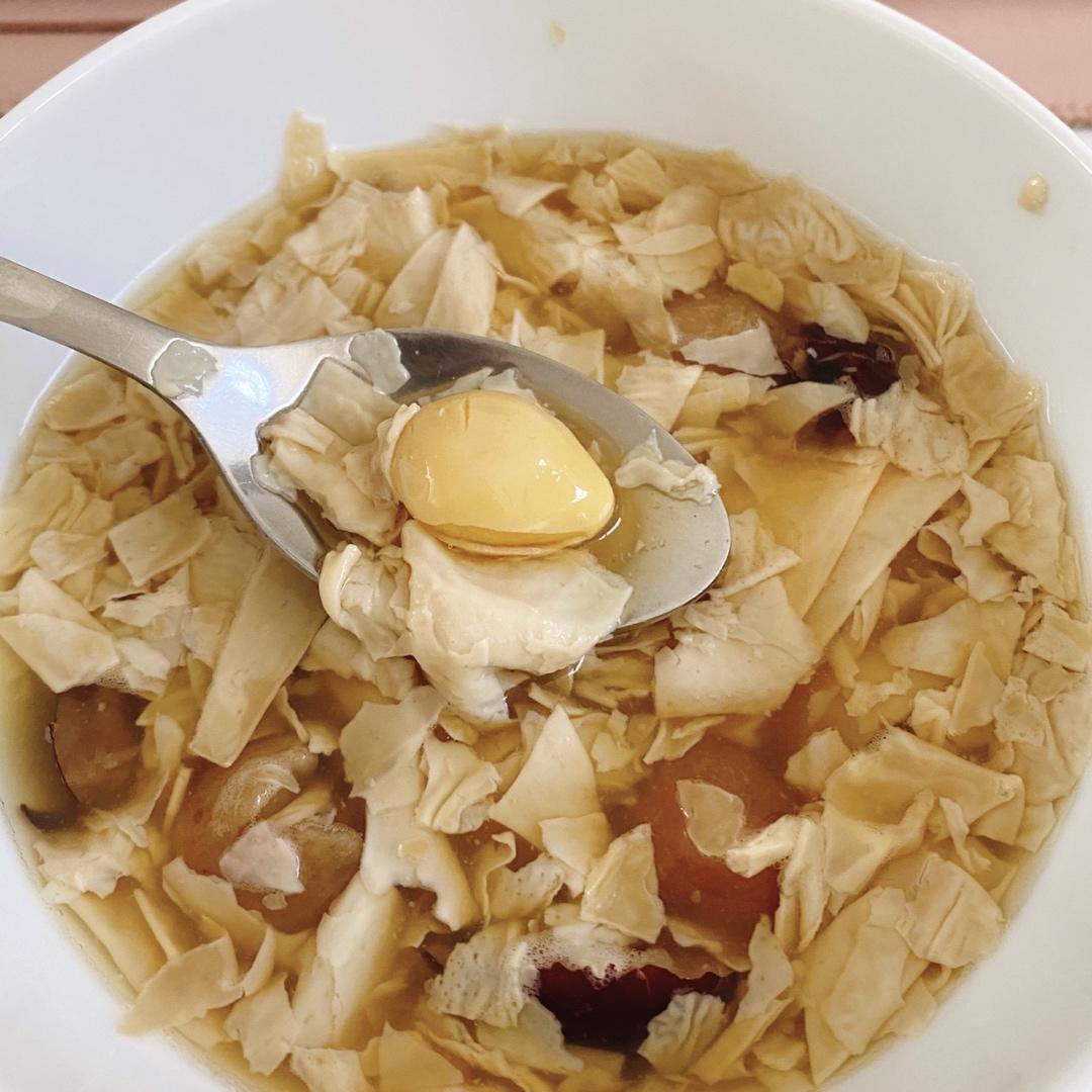 顺风糖水蛋（广式甜汤）～～～白果腐竹鹌鹑蛋糖水