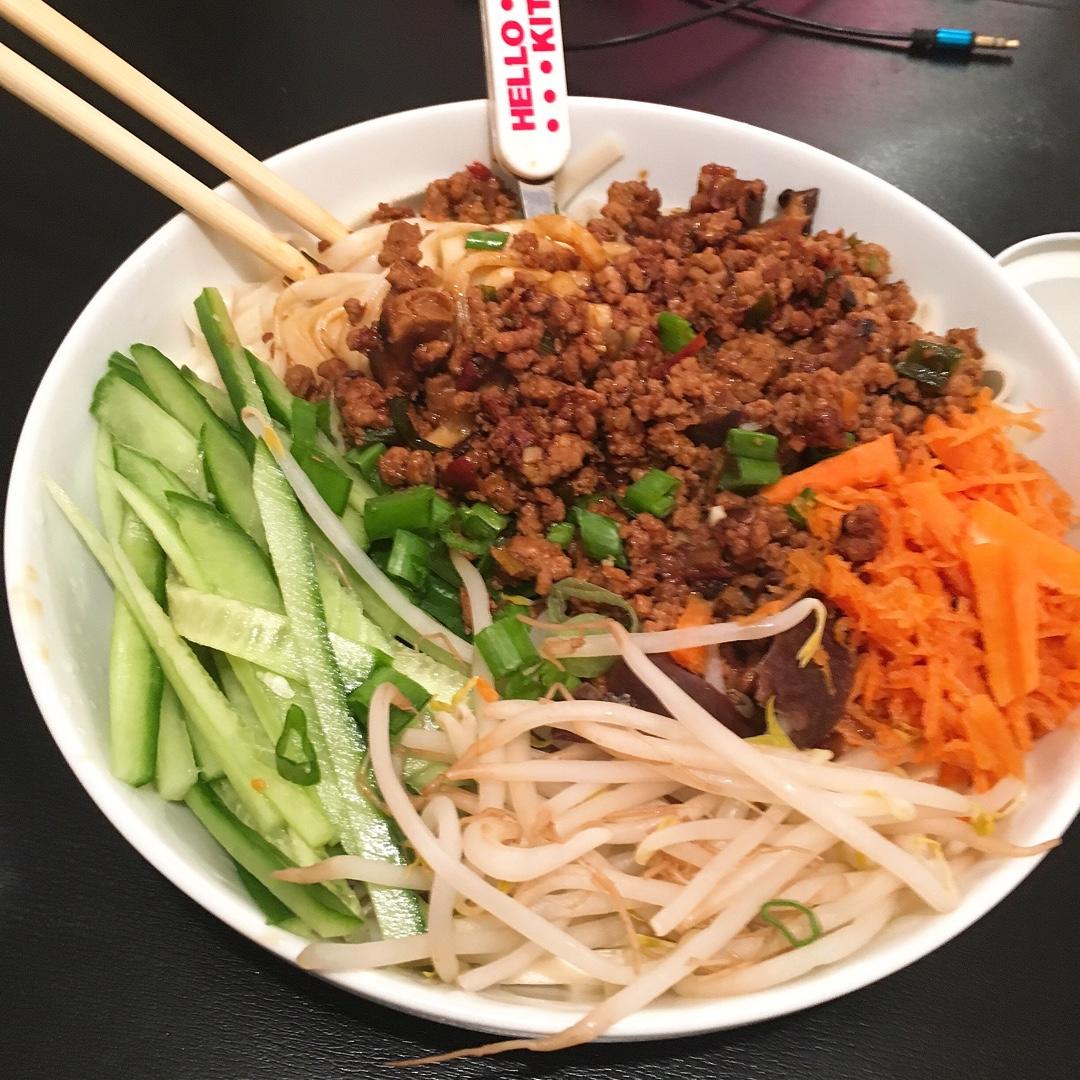 炸酱面