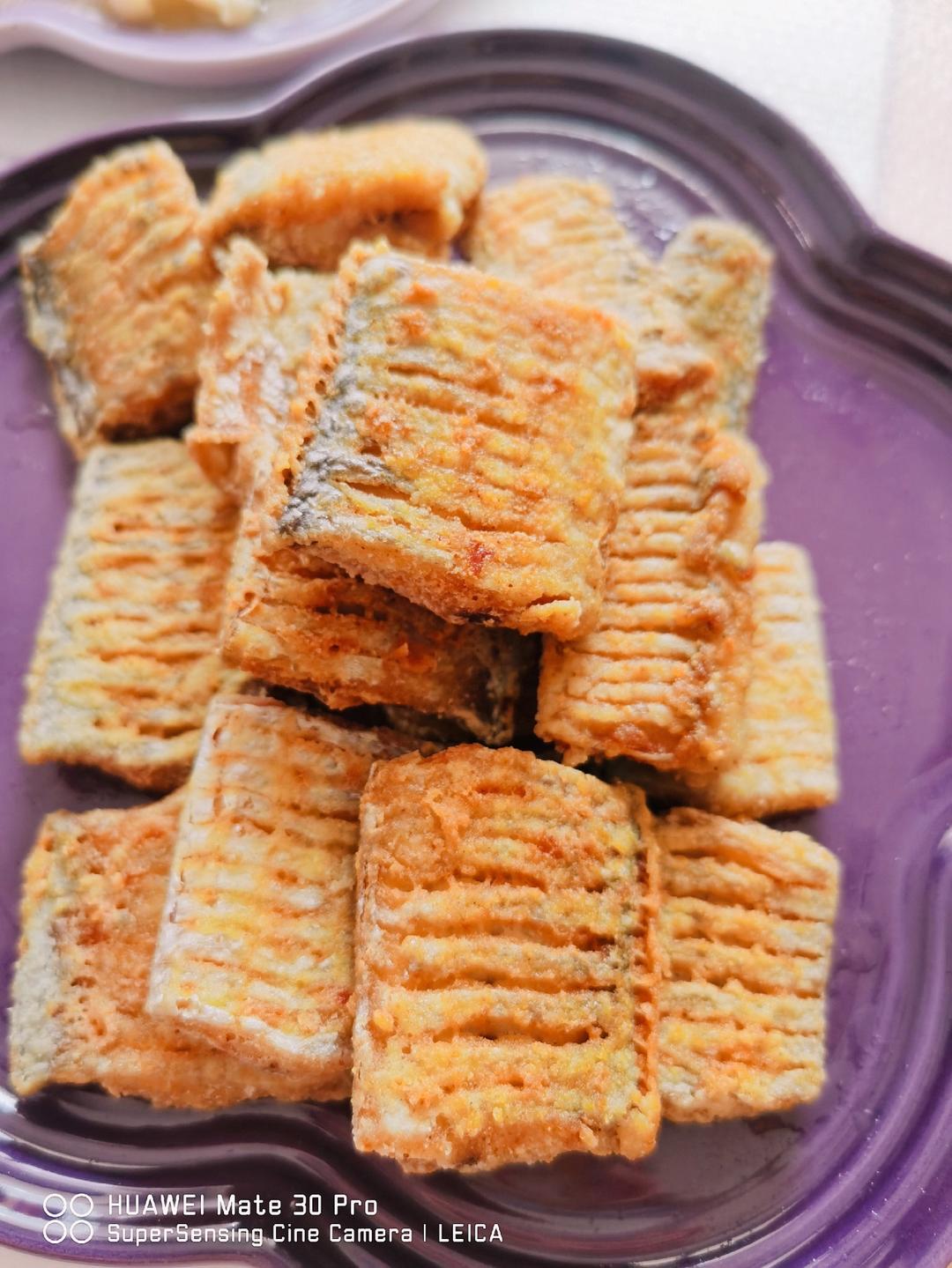 酥酥斑马纹带鱼（香酥椒盐炸带鱼）