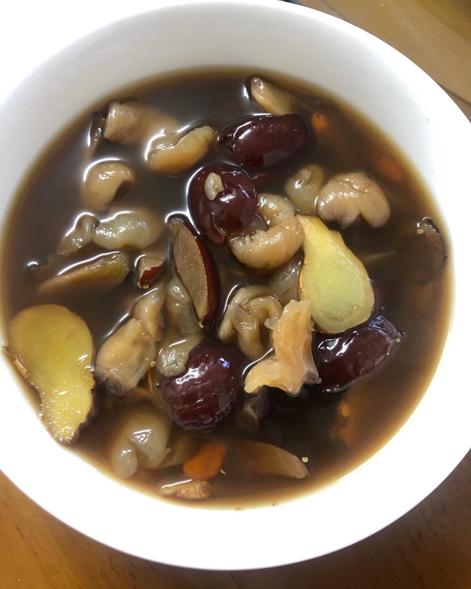 补血补气红糖桂圆姜母茶