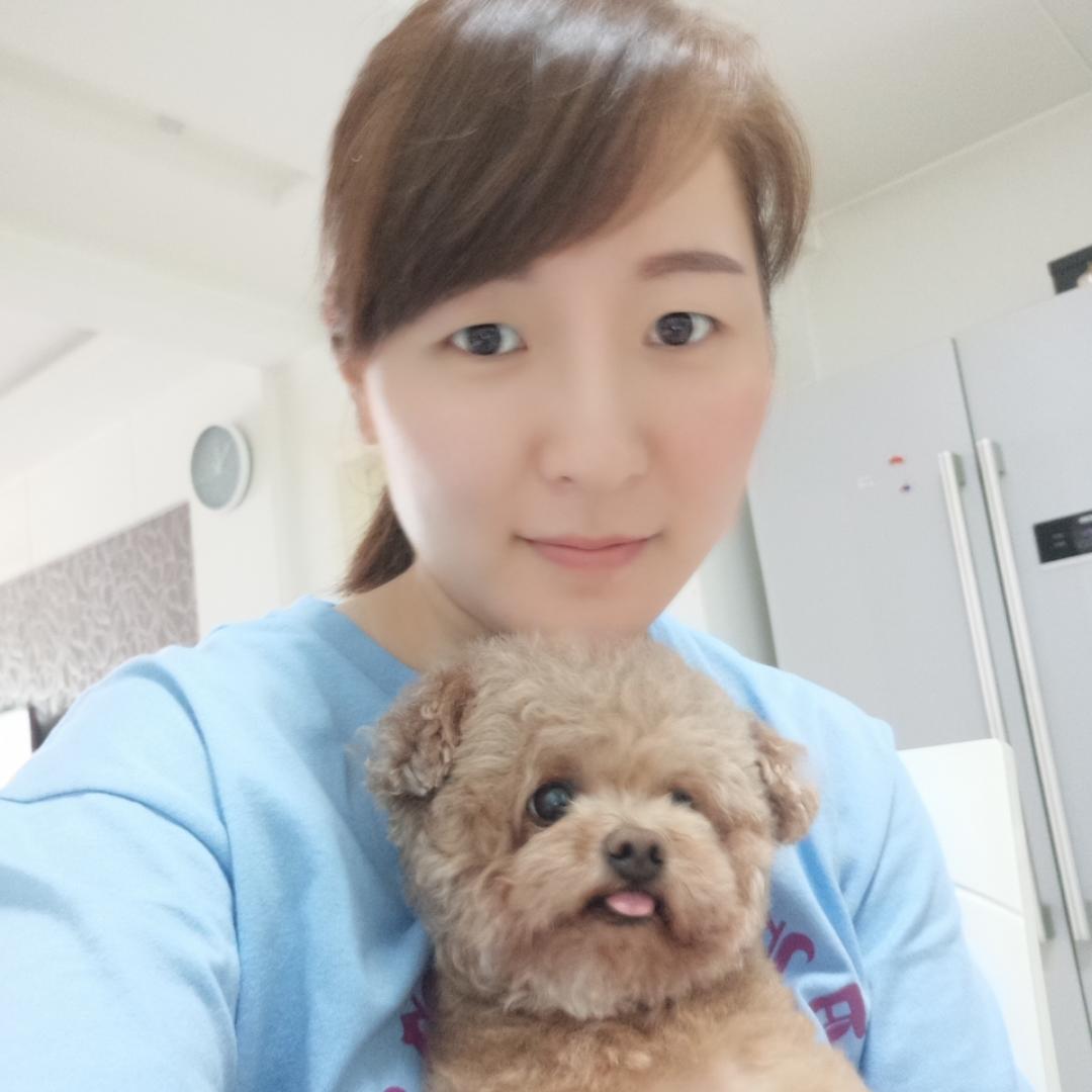 龚小主驾到