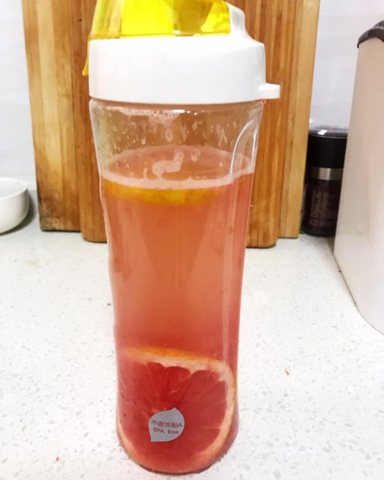 西柚柠檬冷泡茶