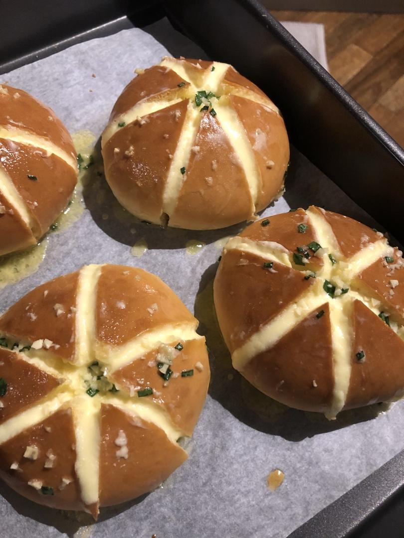 网红蒜香奶酪面包，好吃到爆炸