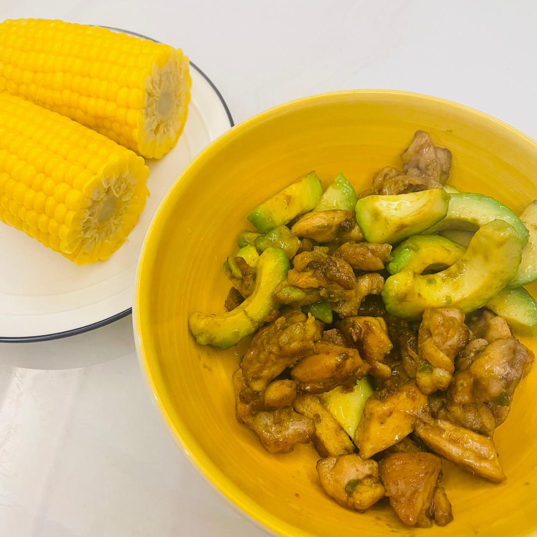 炒鸡牛油果堪比日式居酒屋的烤鸡肉串