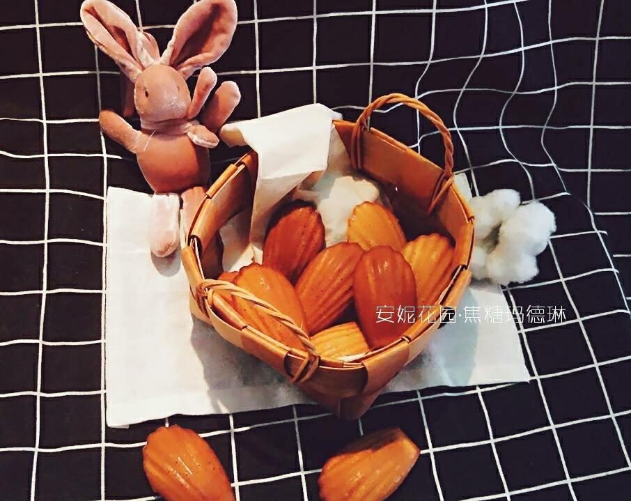 【视频食谱】太妃海盐玛德琳