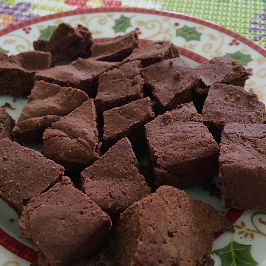 巧克力脆皮蛋糕