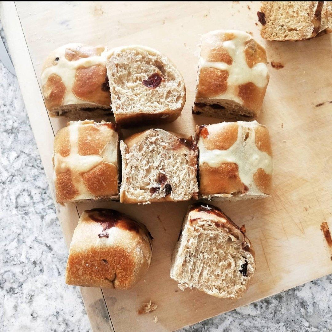 NZ hot cross buns
