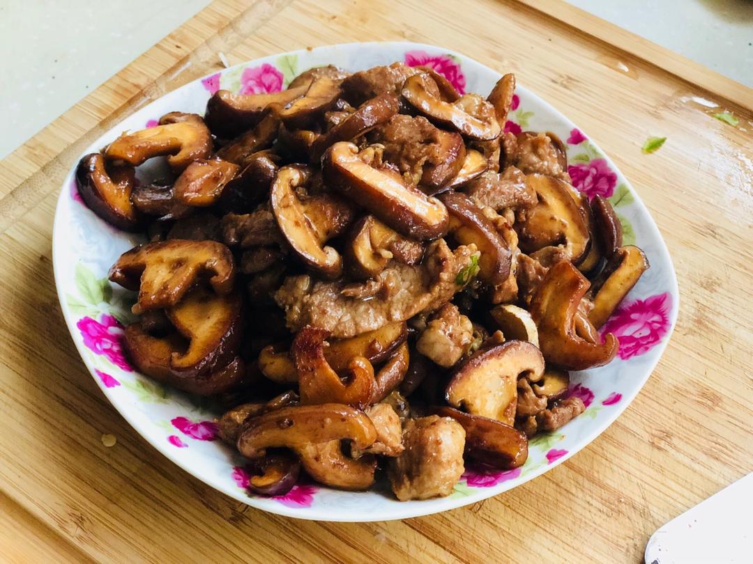香菇炒肉
