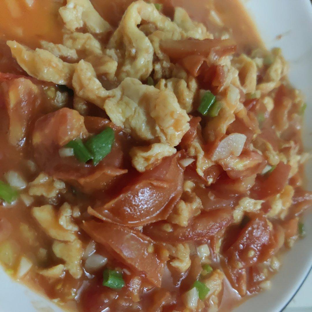 番茄炒鸡蛋（超浓的番茄味）