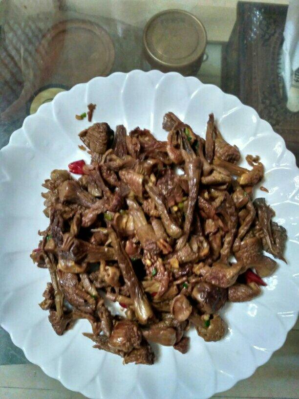 鲜掉鼻子/炒松茸！！