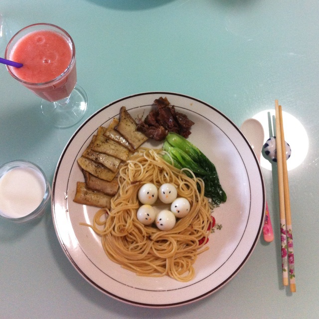 饥饿的小鸟面条
