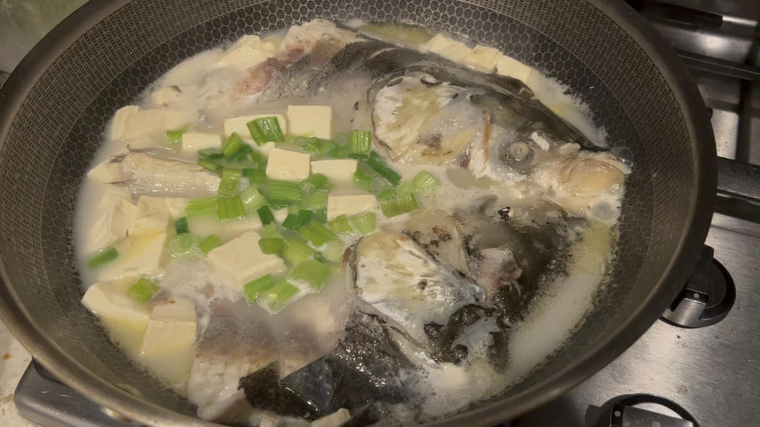 鱼头豆腐汤