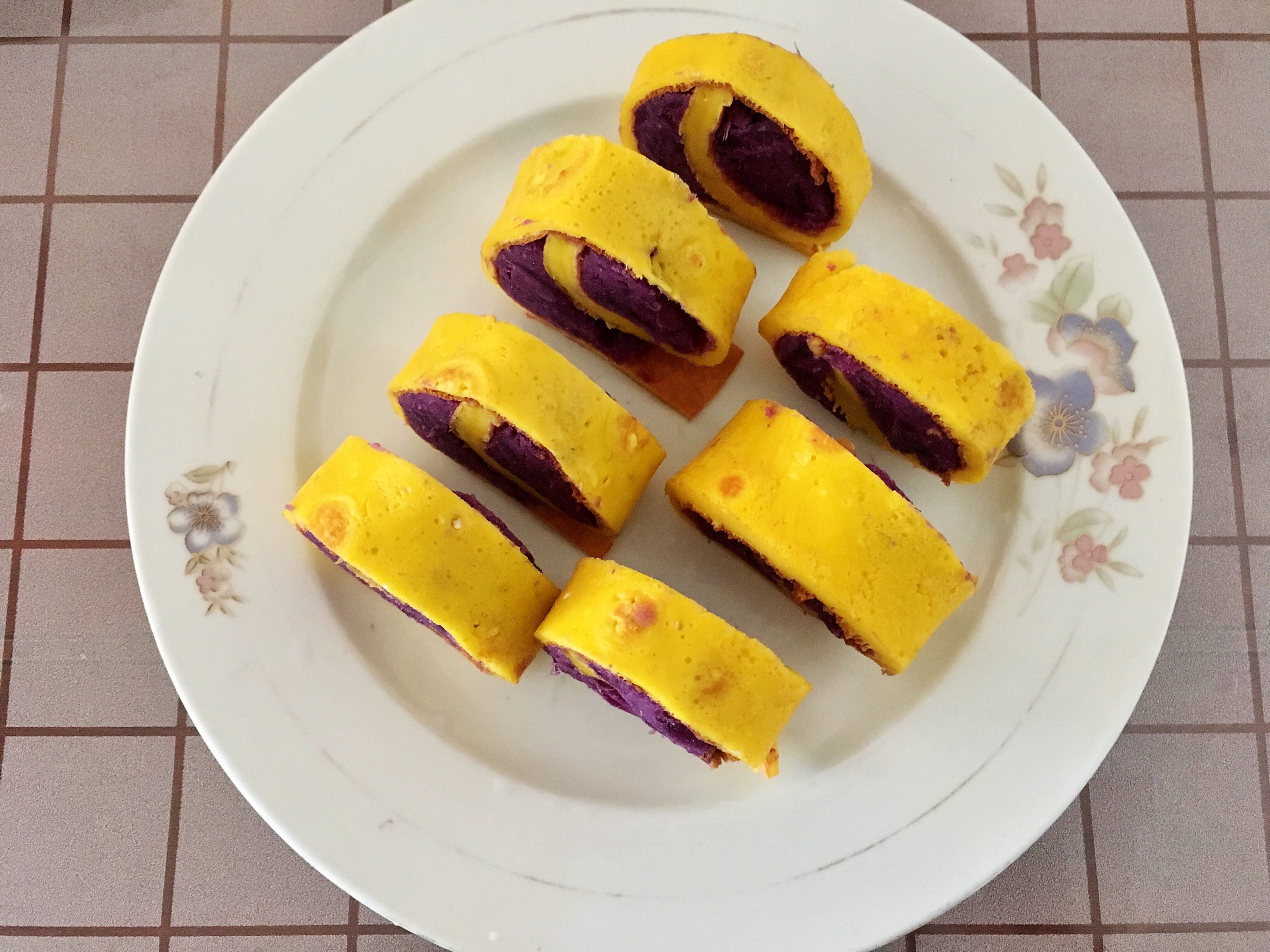 紫薯鸡蛋卷的做法