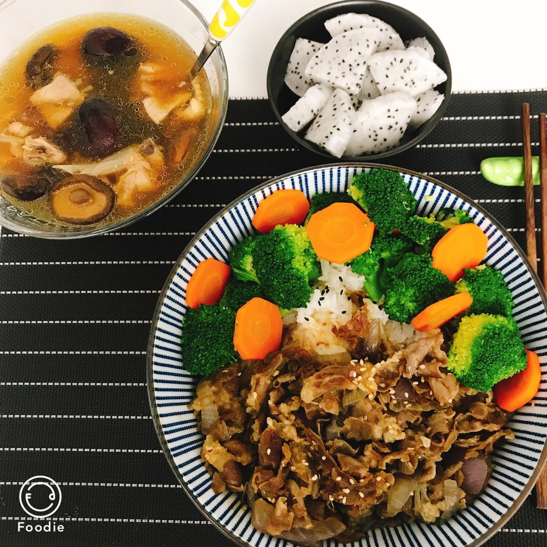 肥牛饭
