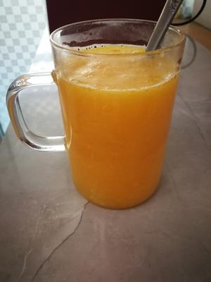 鲜榨果汁的做法 步骤4