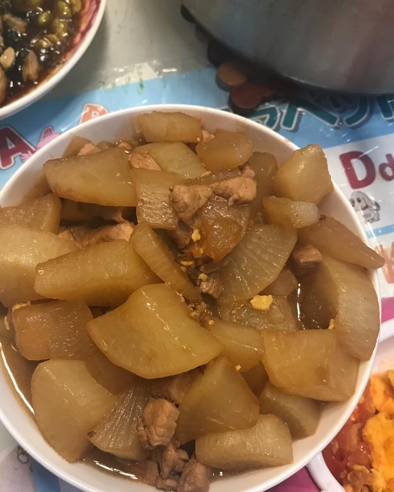 萝卜烧肉