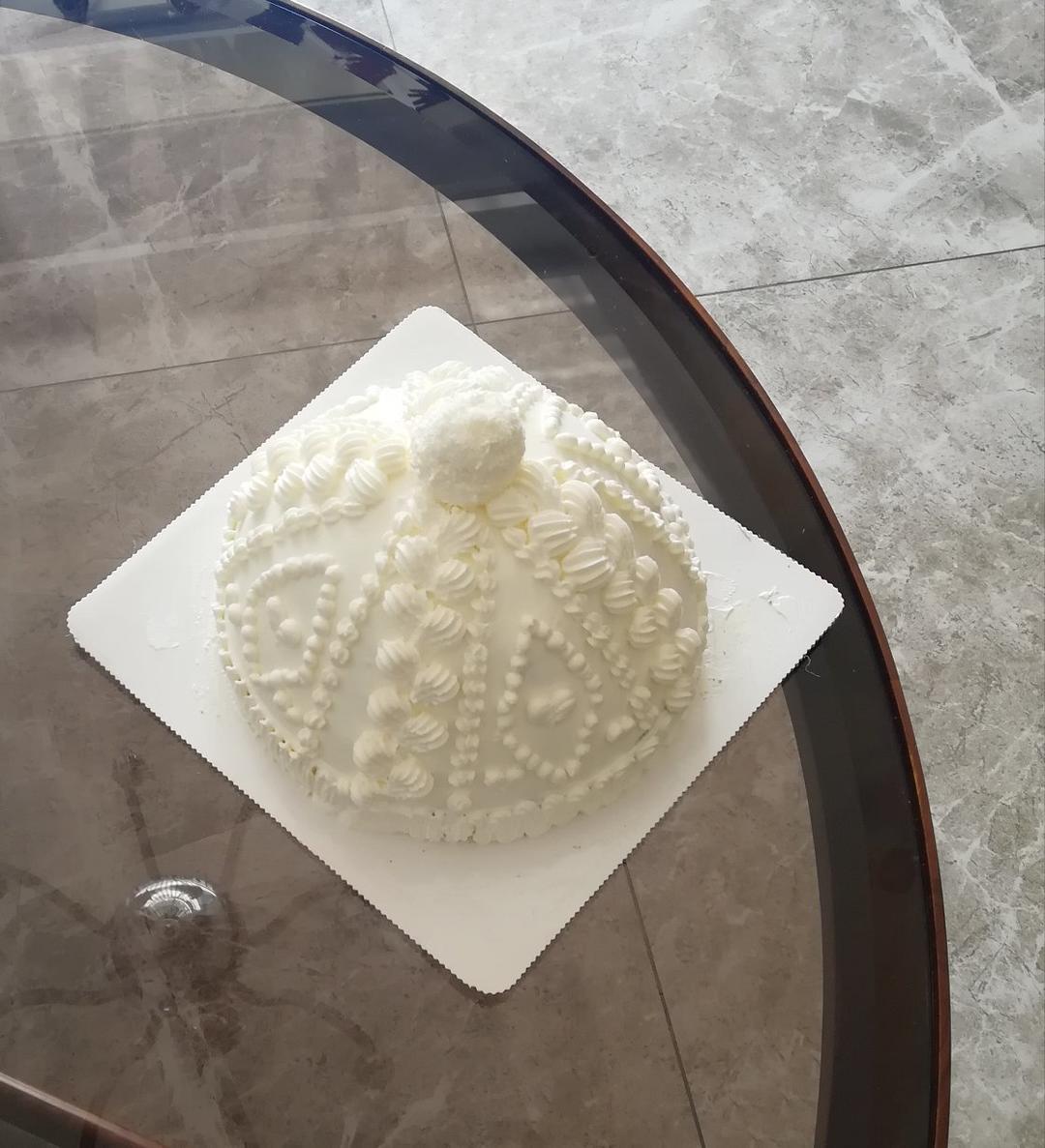 草莓奶油毛线帽蛋糕