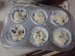 Blueberry Muffins·蓝莓马芬的做法 步骤8