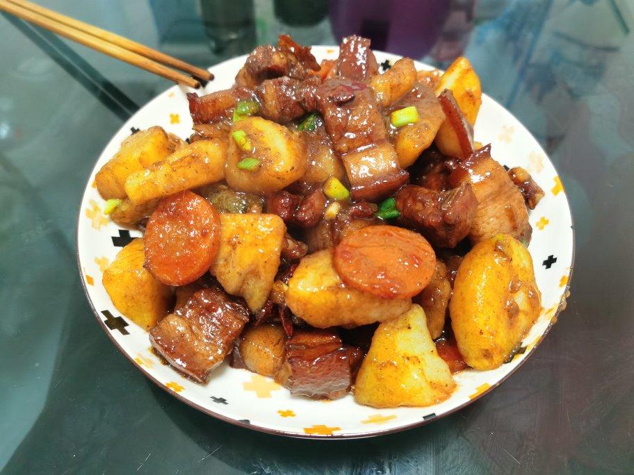 原汁原味的家常土豆红烧肉