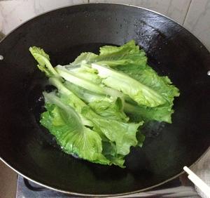 烫生菜的做法 步骤2