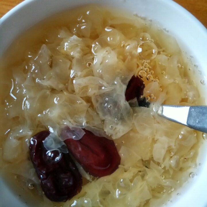 紫薯银耳羹