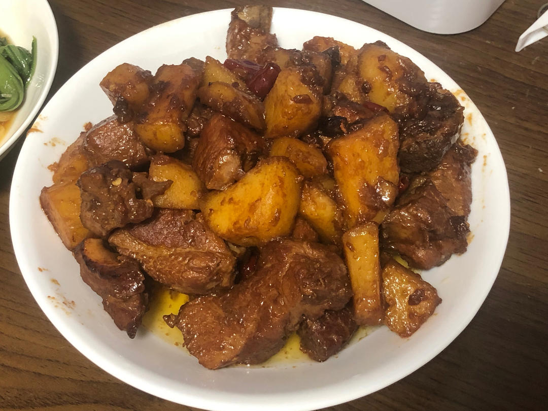 土豆烧排骨