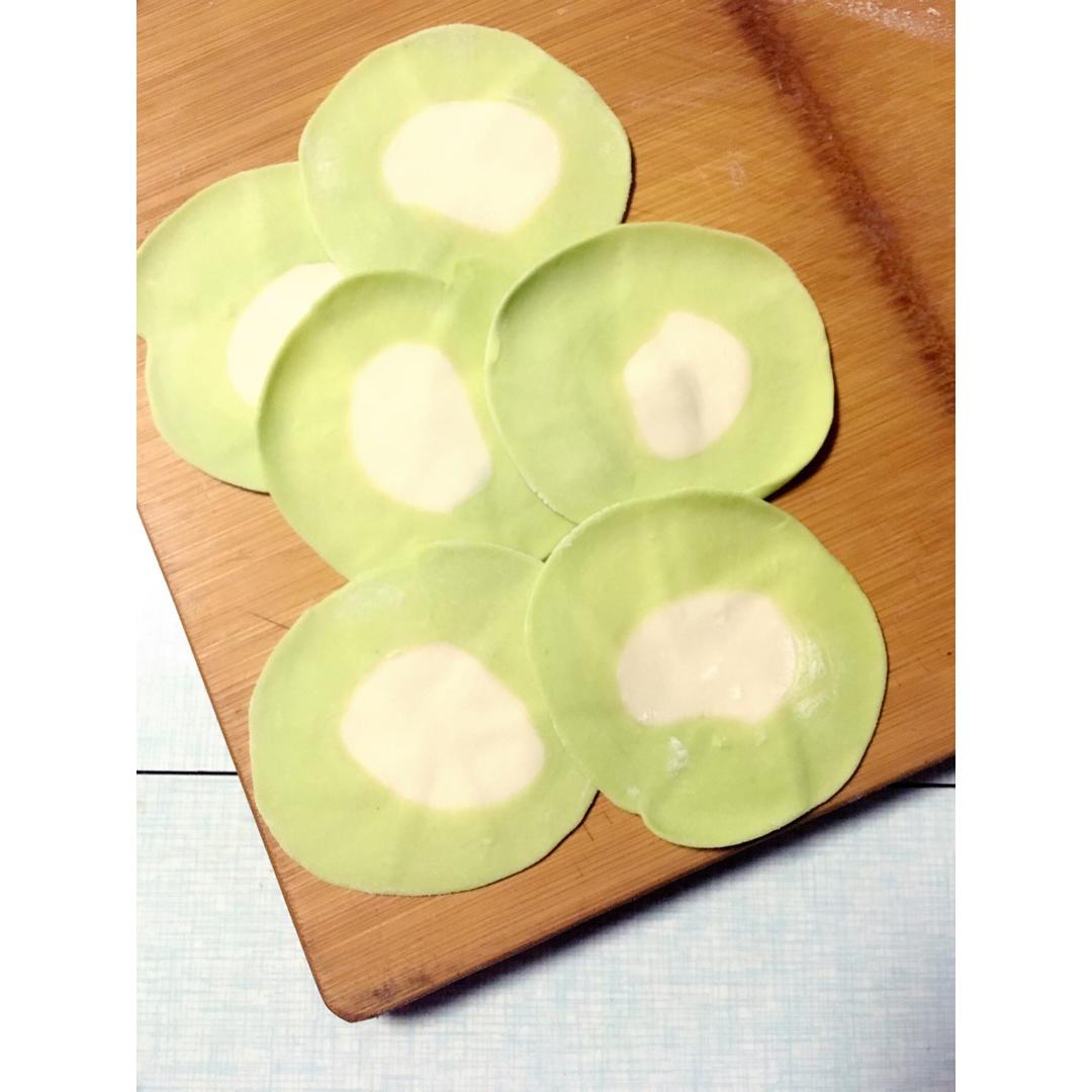 翡翠白玉白菜饺子详细版（附翡翠白玉白菜饺子包法，翡翠白玉饺子皮两种制法，面包机和面，翡翠白玉烧卖，各种馅料搭配）