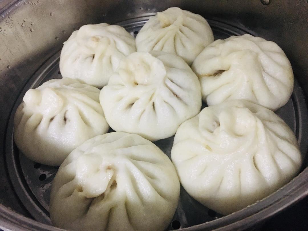 流汁的鲜肉包子