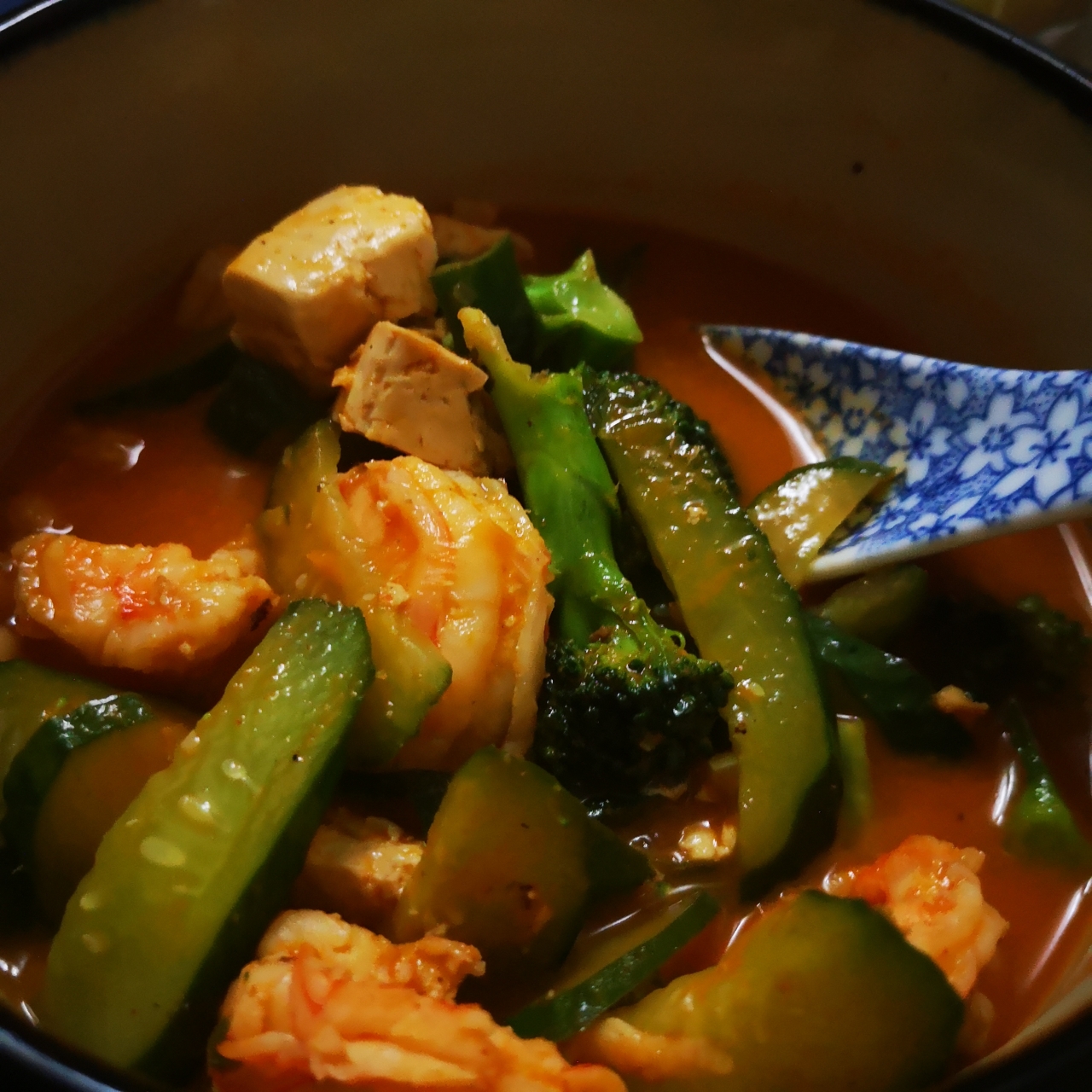 快手午餐：冬荫功杂蔬虾仁汤