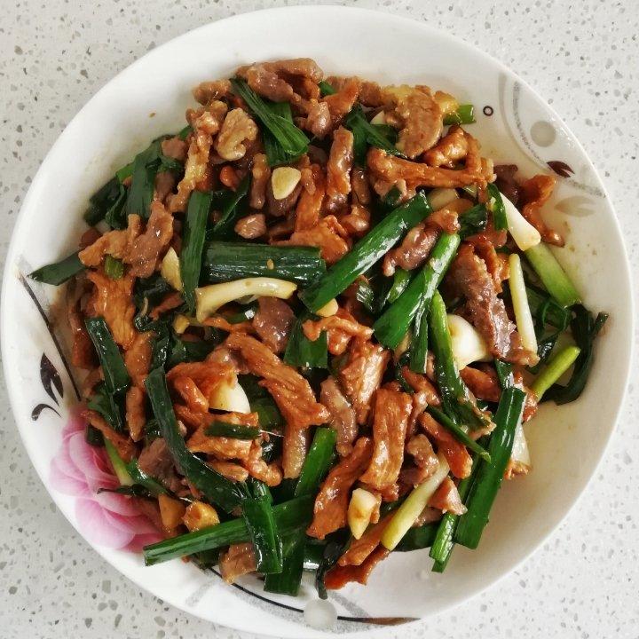 蒜苗炒肉