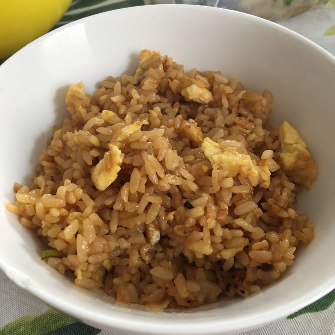 酱油炒饭(超级简单)