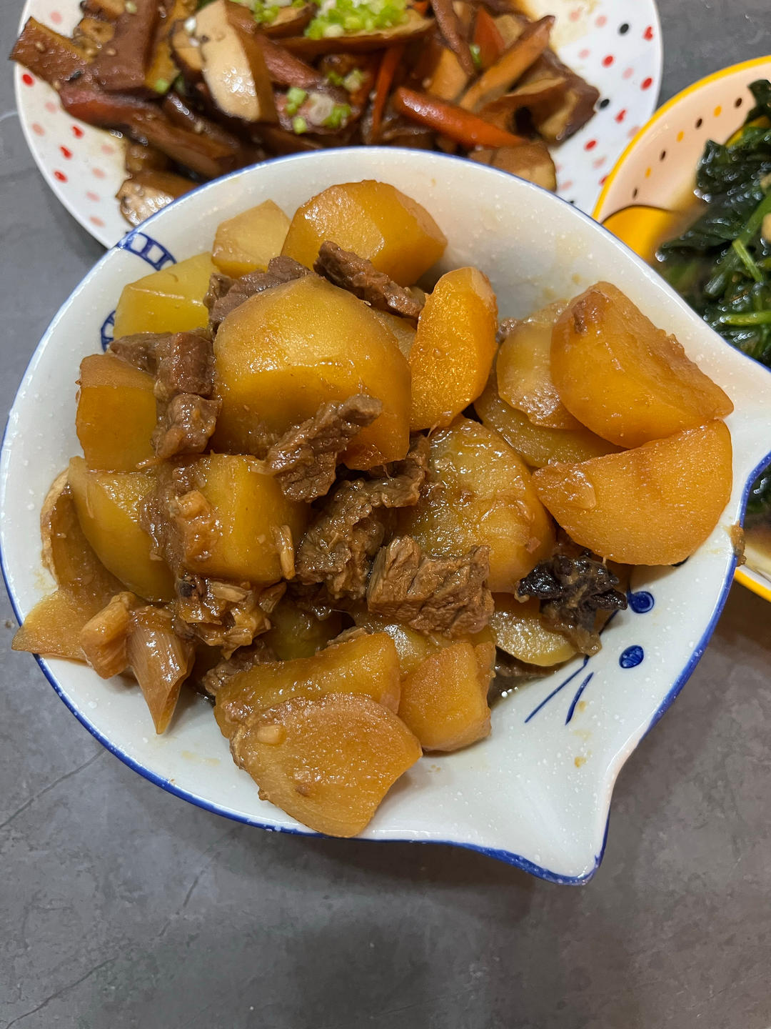 土豆炖牛肉-家常好吃快手！