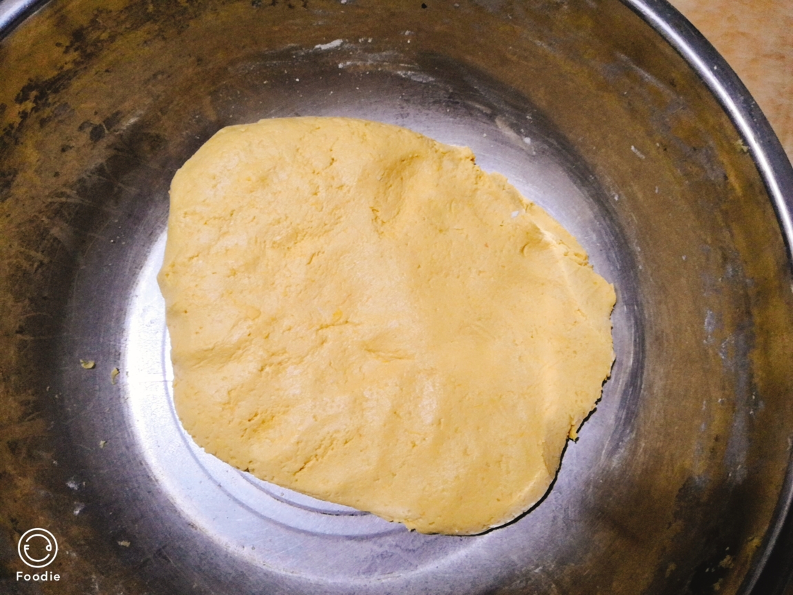 外酥里糯的南瓜饼，简单易做的做法 步骤1