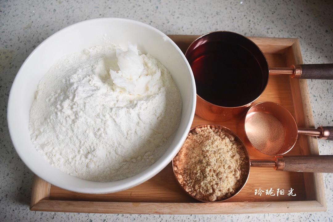 纯奶手撕吐司的做法 步骤1