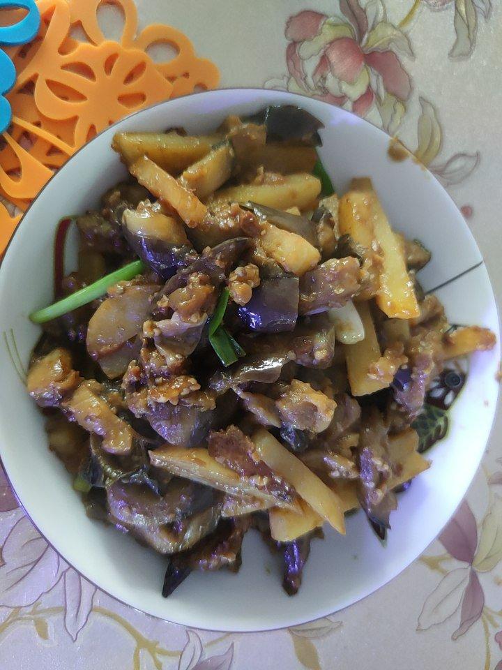 不用炸却能做出饭店那种“油焖茄子”的绝招