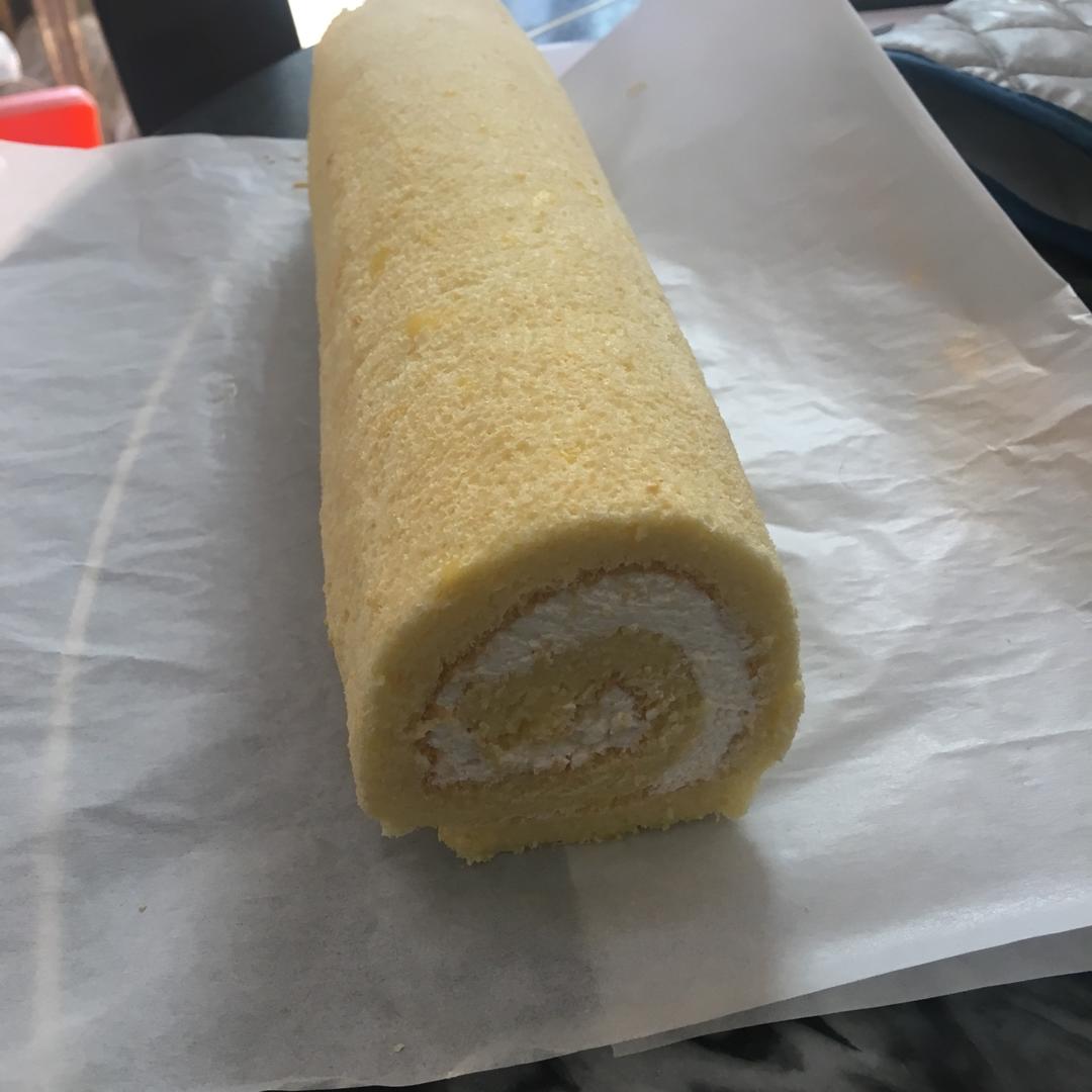 士多啤莉晴晴做的浮云卷吃起来像布丁的卷卷